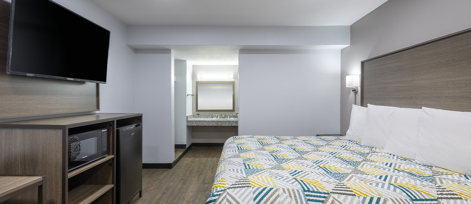 Rejuvenate With A Peaceful Stay In Our Cozy Guestrooms